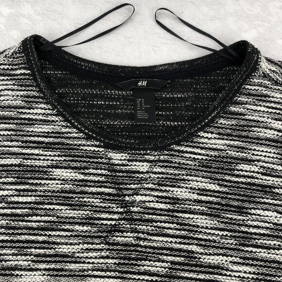 H&M Women’s Black & White Striped Sweater with 3/4 Length Sleeves Size M - Picture 4 of 15
